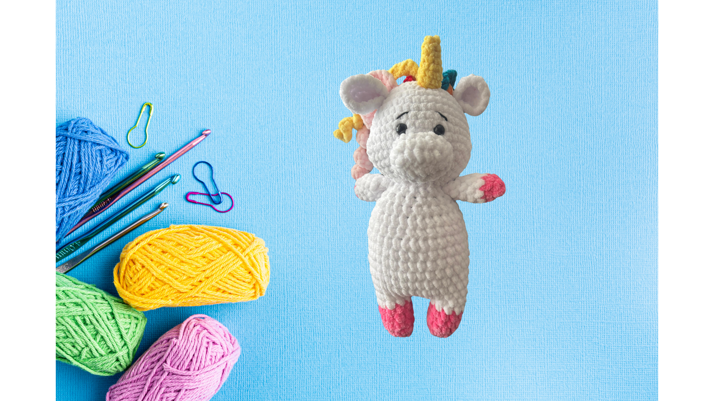 Amigurumi tığ işi unicorn, el yapımı oyuncak, örgü oyuncak uyku arkadaşı