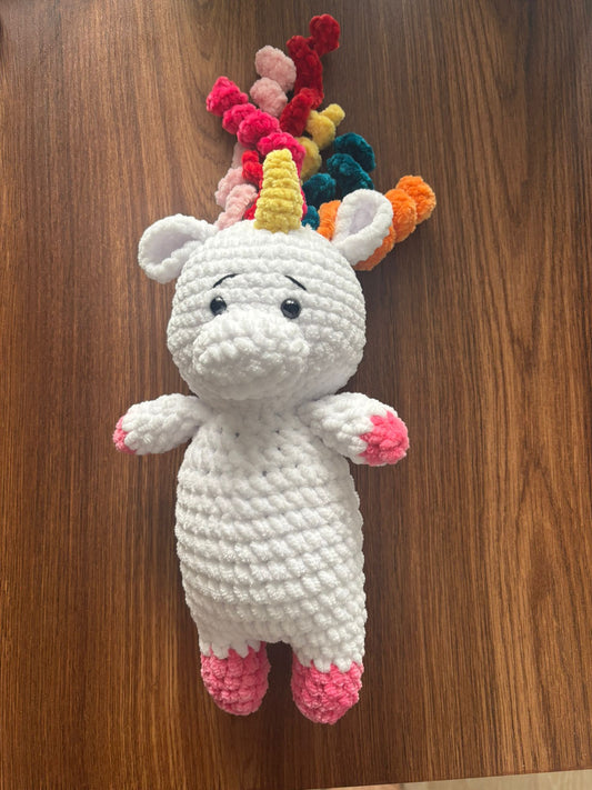Amigurumi tığ işi unicorn, el yapımı oyuncak, örgü oyuncak uyku arkadaşı